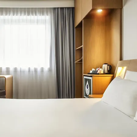 Novotel Marne-la-vallee 4* Noisy-le-Grand