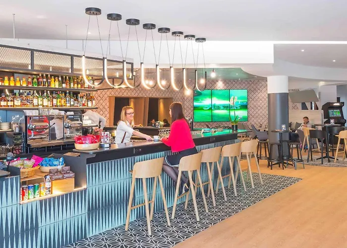 Novotel Marne-la-vallee 누와시 르 그헝