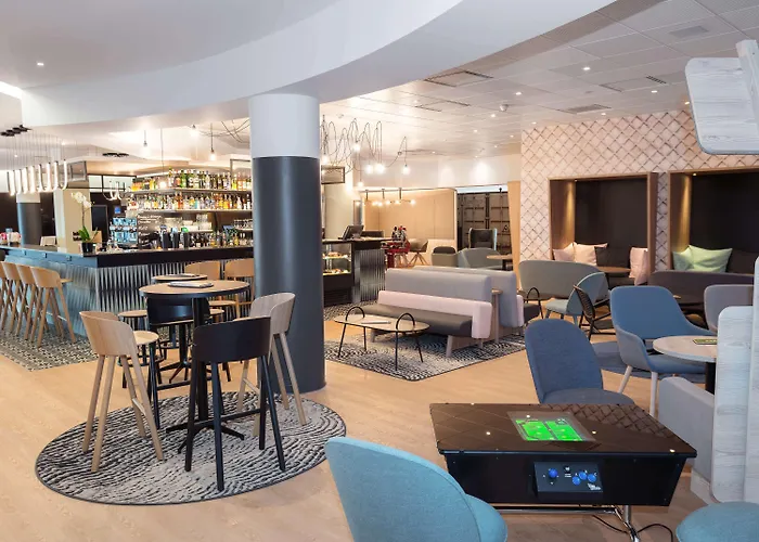 Novotel Marne-la-vallee 누와시 르 그헝