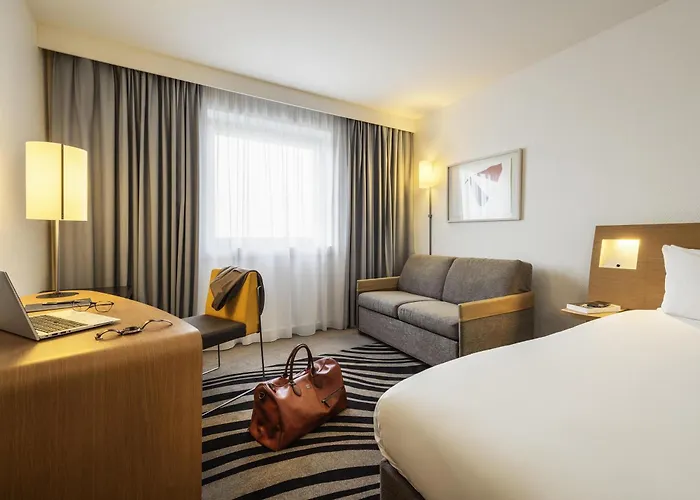 Novotel Marne-la-vallee 4* 누와시 르 그헝