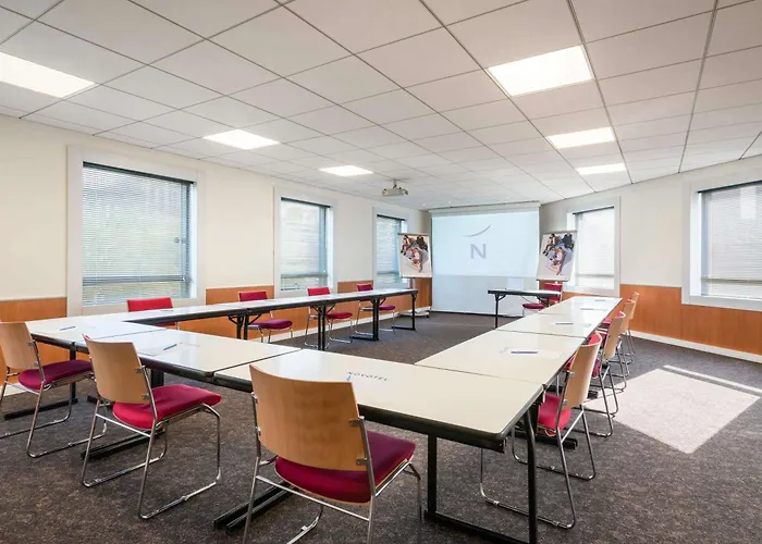 Novotel Marne-la-vallee 호텔 누와시 르 그헝