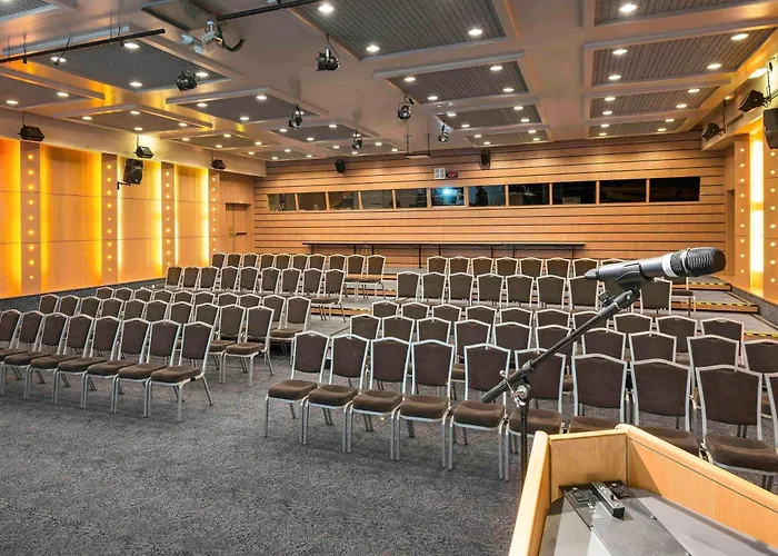 Novotel Marne-la-vallee 호텔