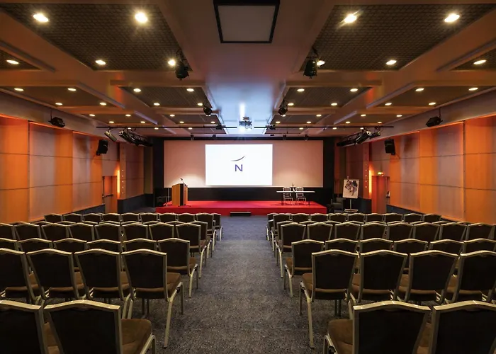 ホテル Novotel Marne-la-vallee 4*