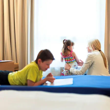 Novotel Marne-la-vallee מלון