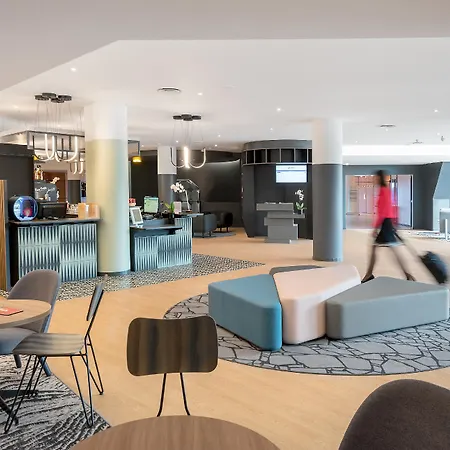 Novotel Marne-la-vallee נואזי-לה-גראן